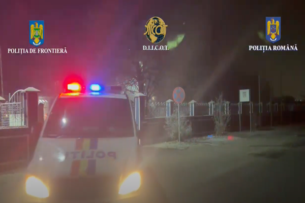 Descinderi de amploare în mai multe județe pentru anihilarea unor rețele de trafic de migranți 