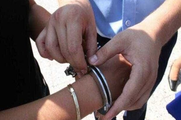 Furt de 200.000 de lei dintr-un apartament din Bacău. Proprietarul spune că a rămas fără chei