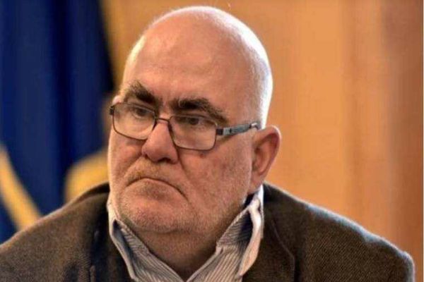 NOI MĂRTURISIRI ȘOCANTE DESPRE ABUZURILE LUI ALFRED BULAI: AR FI ÎNCEPUT DE CÂND PREDA LA GIMNAZIU: ”NE BĂTEA LA FUNDUL GOL ÎN FAȚA CLASEI”