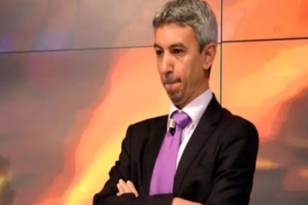 FOSTUL REALIZATOR TV, DAN DIACONESCU, APARE ÎN 15 SECVENȚE VIDEO ÎN CARE FACE SEX CU O MINORĂ 