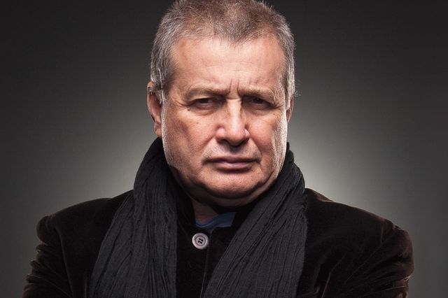 Anchetă de amploare: cine i-a incendiat casa lui Dinescu? „Mi-au dat foc și la vie!”