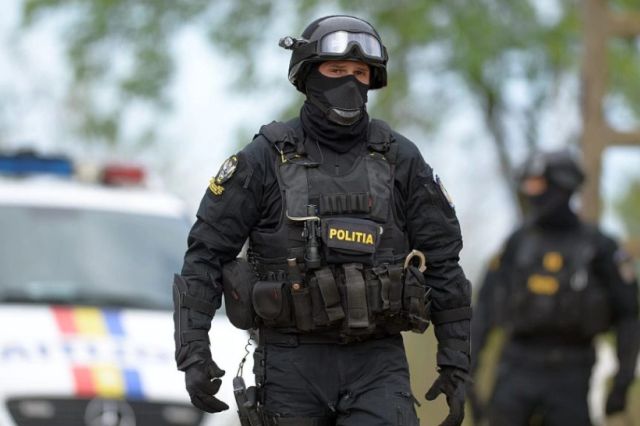 Percheziții la clanul Cîrpaci din Timișoara. Un bărbat ar fi fost obligat să doneze un rinichi unui membru al clanului