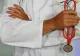 Patru medici din Focșani trimiși în judecată pentru ucidere din culpă și fals intelectual
